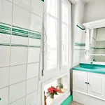 Beautiful Cocoon Near Montmartre