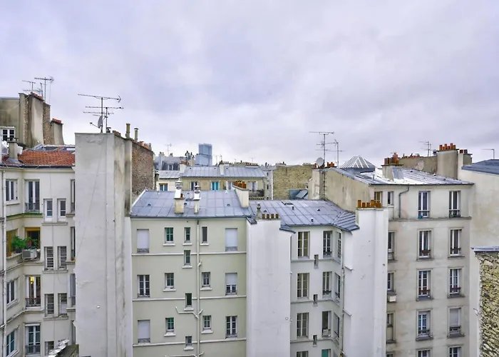Beautiful Cocoon Near Montmartre